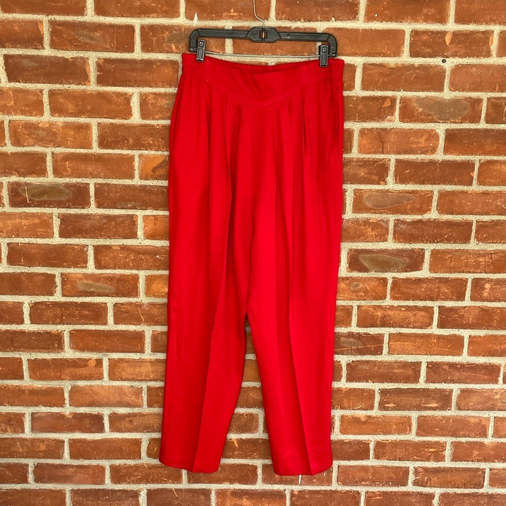 Vintage Red pleated stretchy waist trousers